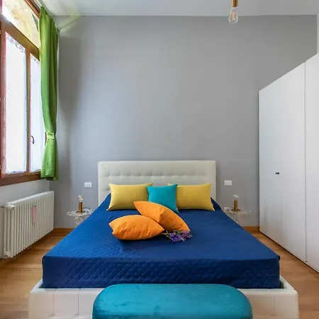 Apartment Rialto Bridge Lovely