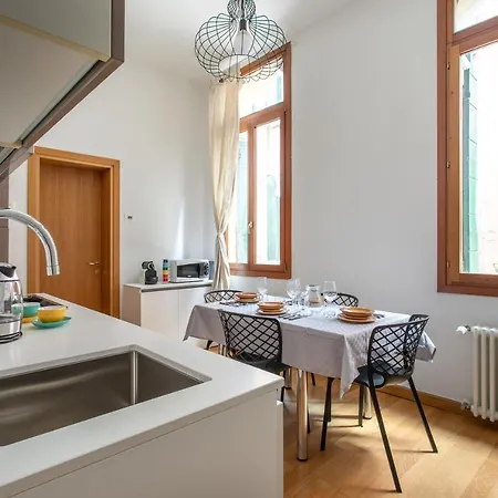 Rialto Bridge Lovely Apartment